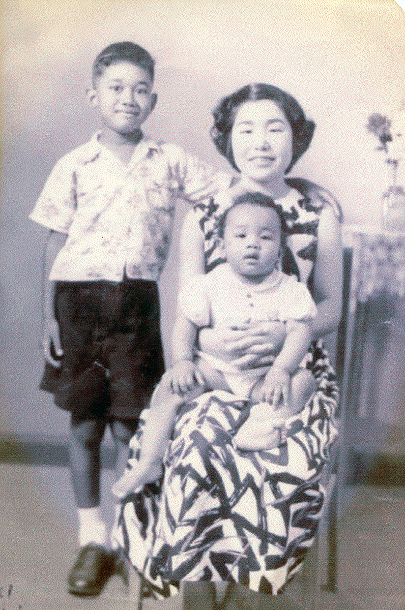 ⑧横浜で「GIベビー」として育った青木ロバァト氏と妹マリ氏